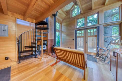Tabor Treehouse