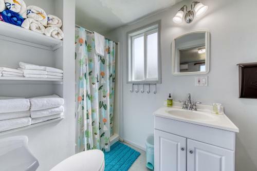 Rockaway Beachside Bungalow