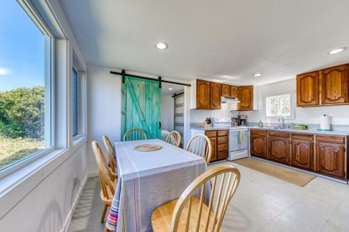 Rockaway Beachside Bungalow