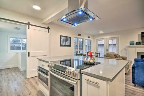 Modern Retreat Less Than � Mi From Rockaway Beach!