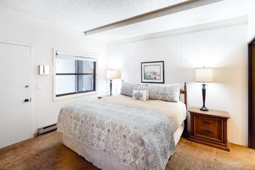 2 Bed 2 Bath Apartment In Sand And Sea Condos