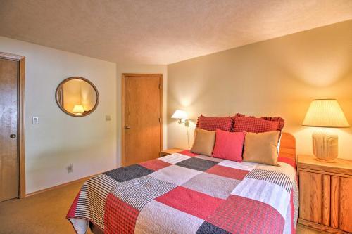 Pet-friendly Sunriver Home Hot Tub And 8 Sharc Passes
