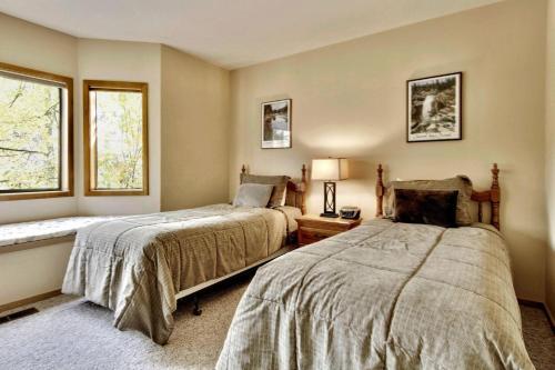 Zridge Condo 38
