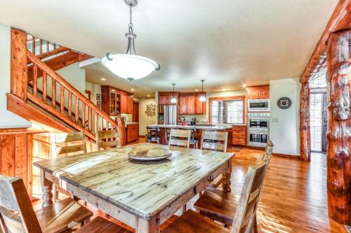 3 Hummingbird Lane