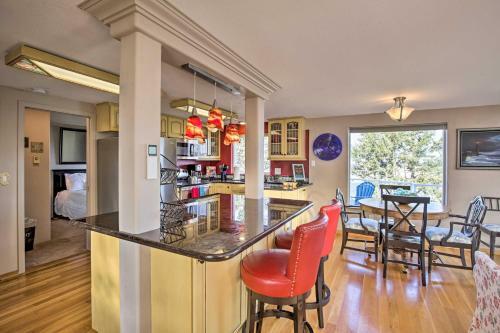 Waldport Beach House With Loft And Ocean Views!