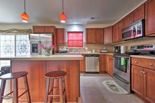 Poconos Home With Game Room, Fireplace, Deck And Hot Tub!
