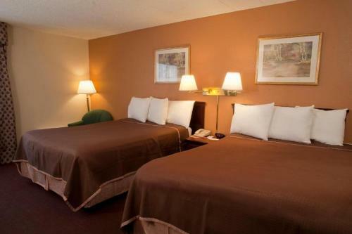 Hotel The Crossroads Inn