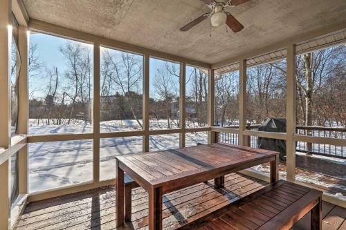 4-season Home With Patio In Towamensing Trails!