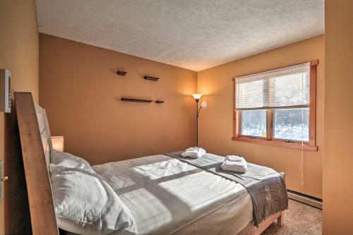 4-season Home With Patio In Towamensing Trails!