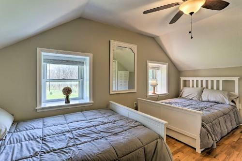 Idyllic Hellertown Cottage Patio And Fire Pit!