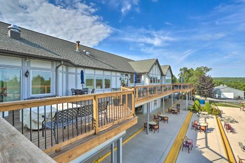 Modern Bushkill Home With Deck - 7 Mi To Falls!