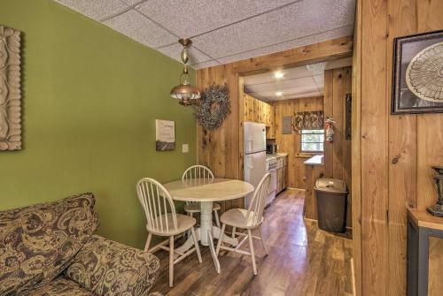Rustic Clint Eastwood Ranch Apt By Raystown Lake
