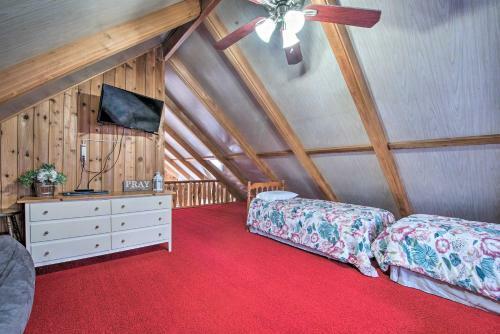 Secluded Poconos Cabin With Big Bass Amenities!