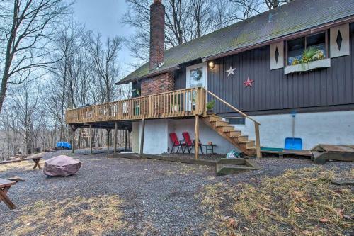 Secluded Poconos Cabin With Big Bass Amenities!