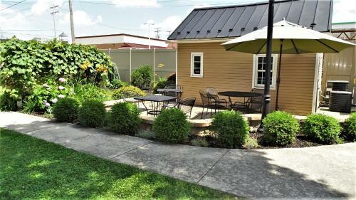 Villa Downtown Bucher House