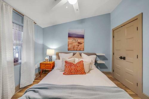 Luxury Apartment In Historic Carriage House