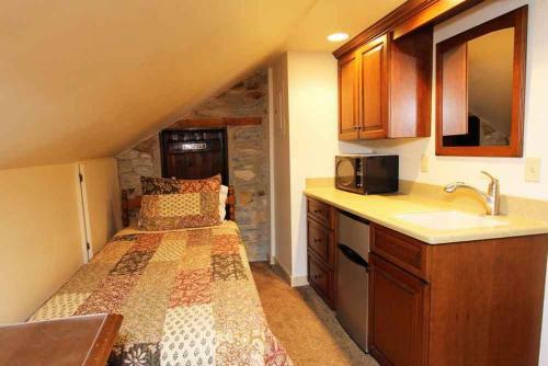 Rocky Acre Farm Bed & Breakfast