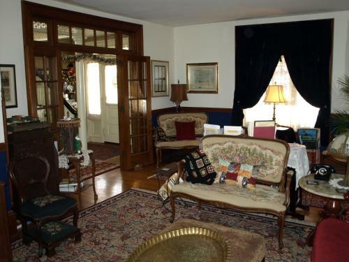 Manheim Manor Bed & Breakfast