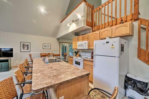 Lake Harmony Home With Hot Tub, Deck And Game Room