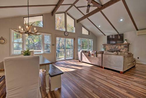 Poconos Home With Hot Tub, Walk To Lake Harmony