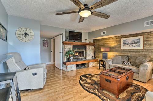 Apartamento Condo On Big Boulder Lake With Pools And Dock!
