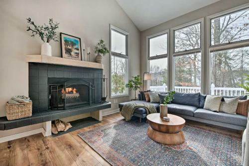 Luxe Designer Retreat Less Than Half Mi To Big Boulder Mtn