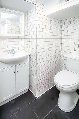 Urban Lodge, Rustic-chic Retreat Steps From Frankford Avenue