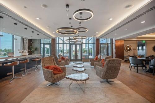 Apartamento Spacious Loft + Amenitized Building