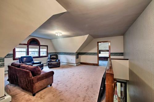 Spacious Reading Home With Patio - 2 Miles To Pagoda!