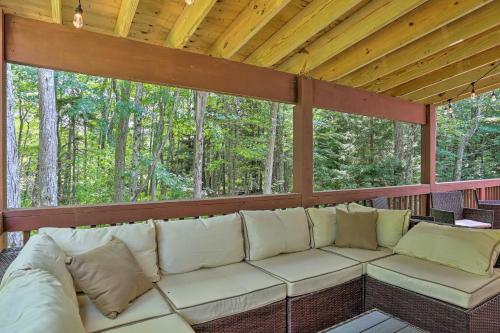 Poconos Home With Lounge Less Than 5mi To Stillwater Lk!
