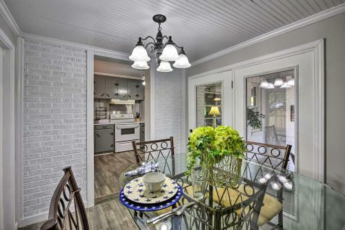 Beaufort Home With Porch, 4 Mi From Downtown!