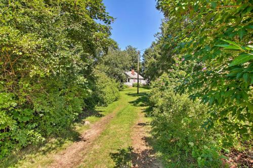 Charlestown Home With Porch And Waterfront View!