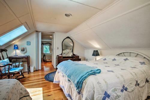 Charlestown Home With Porch And Waterfront View!