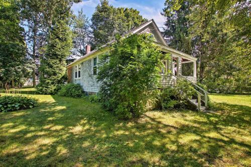 Charlestown Home With Porch And Waterfront View!
