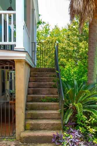 The Most Charming Old Brick Alley In Charleston
