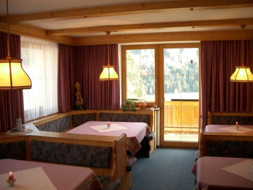 Hostal Haus Mader