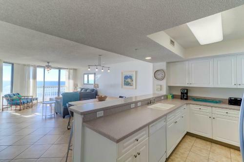 Charleston Oceanfront Villa 114 - By The Sea