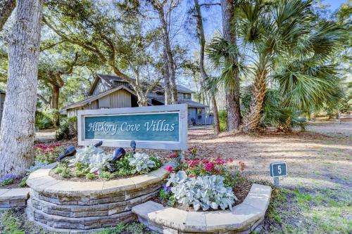 Hickory Cove 18