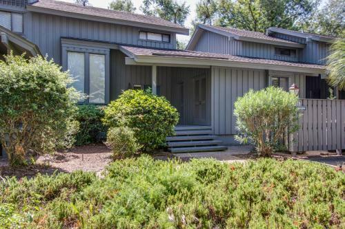 Hickory Cove 39