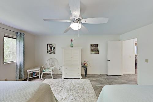 Apartamento Remodeled 2 Br, 2 Ba - Superior On Lagoon Condo