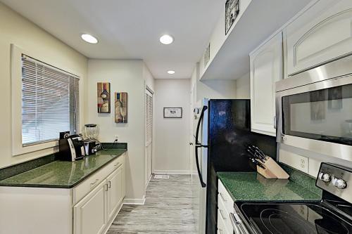 Apartamento Remodeled 2 Br, 2 Ba - Superior On Lagoon Condo