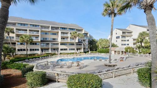 479 Captains Walk