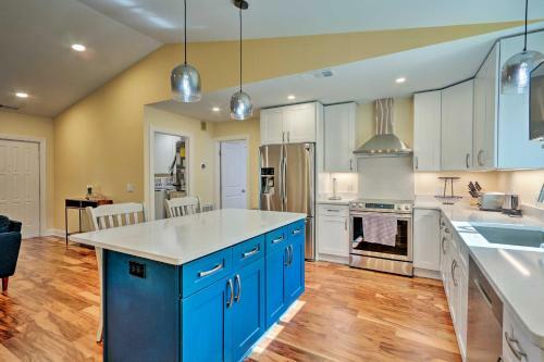 Sea Pines Resort Home With Deck - Drive To Beach