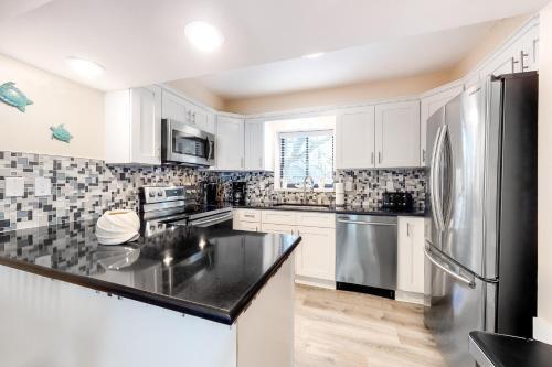 Hickory Cove 36