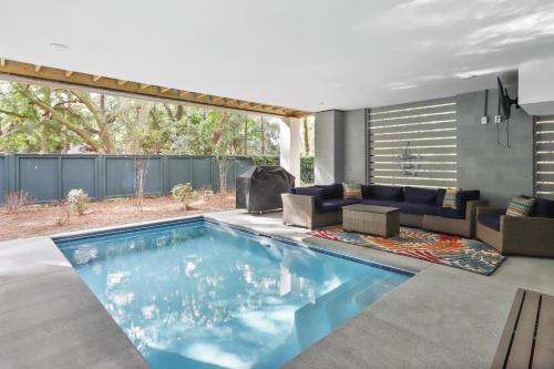 Costa Living - New Designer Beachside Home & Pool Home