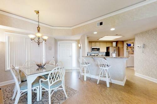 Hampton Place 6506