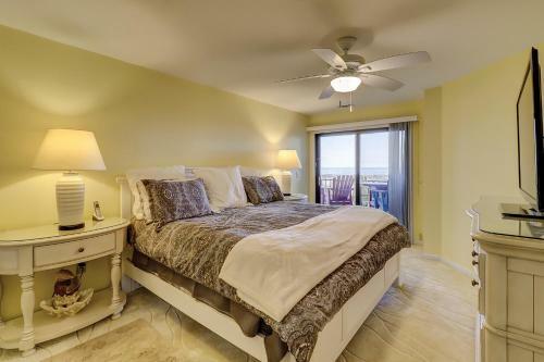 103 Sea Cloisters Oceanfront 2 Br Condo