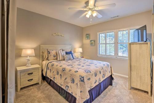 Beach Pebble Townhome About Quarter Mile To Ocean!