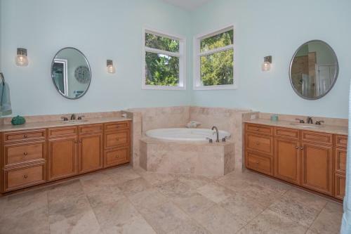 1 Brigantine Eight Br Home Private Pool