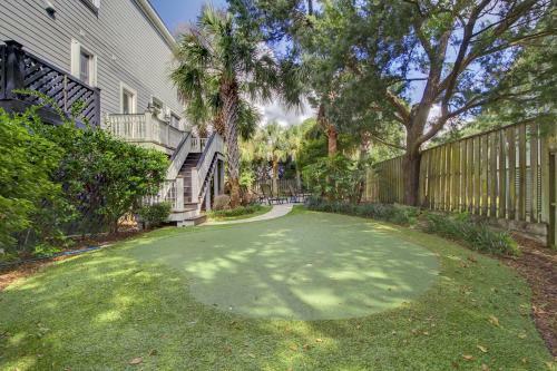 2701 Palm Boulevard